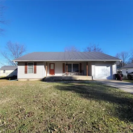 Buy this 2 bed house on 153 South 6th Street in Eufaula, McIntosh County
