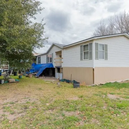 Image 1 - 1206 Terminal Loop Road, Guadalupe County, TX 78123, USA - Apartment for sale