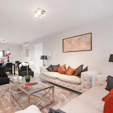 Image 2 - Adelaide Road, London, NW8 6NN, United Kingdom - Room for rent