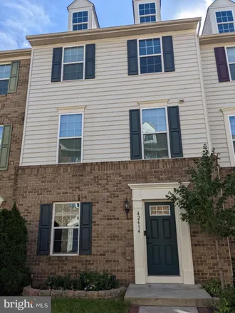 Image 1 - Dulles Yard Drive, Loudoun County, VA 20166, USA - Townhouse for rent