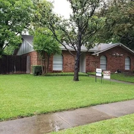 Rent this 3 bed house on 6637 Catalpa Trl in Plano, Texas