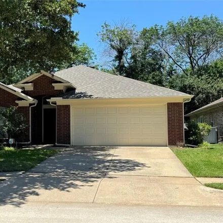 Rent this 4 bed house on 1923 Torrey Pine Drive in Flower Mound, TX 75028