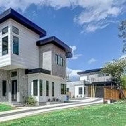 Image 1 - 4522 South 2nd Street, Austin, TX 78745, USA - House for sale