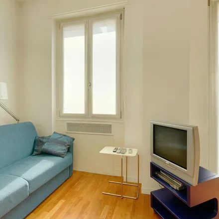 Image 2 - Ortopedia Subema Humantec, Via Giovanni Battista Pergolesi 8, 20124 Milan MI, Italy - Apartment for rent