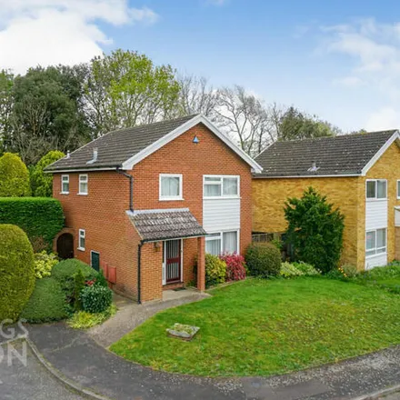 Buy this 3 bed house on Clovelly Drive in Norwich, NR6 5EY