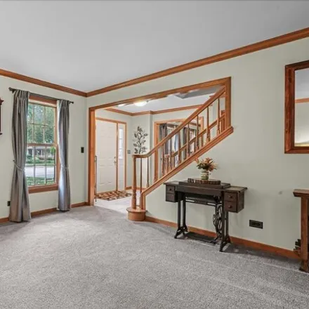Image 3 - 1513 Fox Chase Boulevard, St. Charles, IL 60174, USA - House for sale