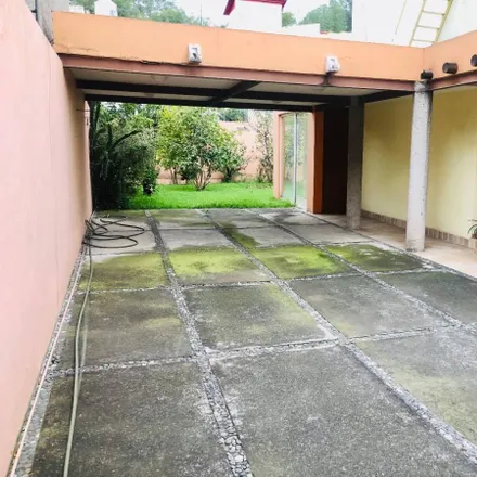 Rent this 5 bed house on Aljibe 114-A in Calle Aljibe 114-A, Tlalpan