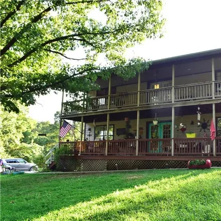 Image 1 - 9235 North Spring Valley Road, Gravette, AR 72736, USA - House for sale