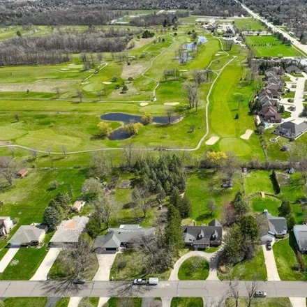Image 8 - Fox Creek Golf Course, 36000 7 Mile Road, Livonia, MI 48152, USA - House for sale