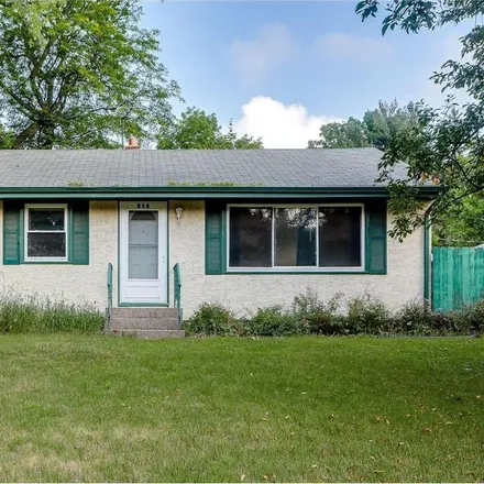 Buy this 3 bed house on 313 Minnesota Avenue in Roseville, MN 55113