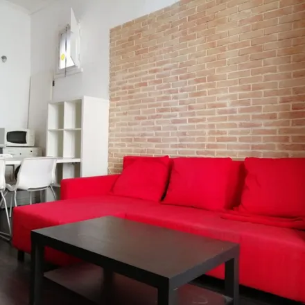 Rent this 2 bed apartment on 12 Rue Maletache in 31000 Toulouse, France