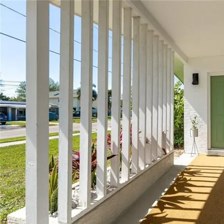 Image 4 - 3780 Overlook Drive Northeast, Shore Acres, Saint Petersburg, FL 33703, USA - House for sale