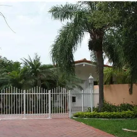 Image 2 - 230 Cranwood Drive, Key Biscayne, Miami-Dade County, FL 33149, USA - House for rent