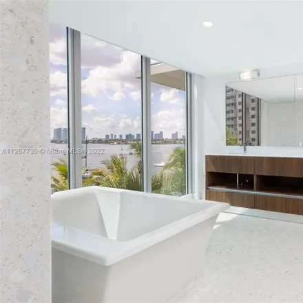 Image 9 - Flamingo Resort Residences, Bay Road, Miami Beach, FL 33139, USA - Condo for rent