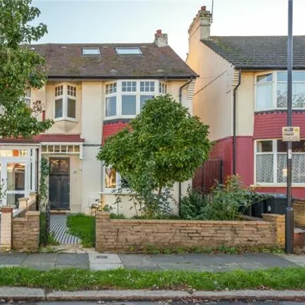 Buy this 5 bed house on Crestbrook Avenue in London, N13 5RR