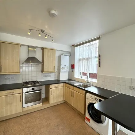 Image 4 - Eversfield Gardens, Grahame Park, London, NW7 2AE, United Kingdom - Apartment for rent