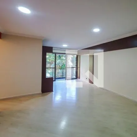 Rent this 3 bed apartment on Avenida Lins de Vasconcelos 2330 in Cambuci, São Paulo - SP