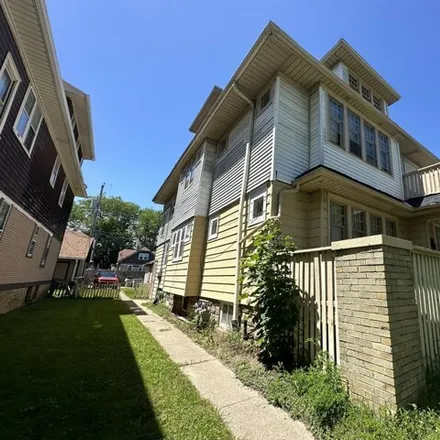 Image 2 - 3009 N 47th St Unit 3011, Milwaukee, Wisconsin, 53210 - House for sale