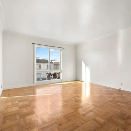 Image 2 - 1872 28th Avenue, San Francisco, CA 94116, USA - House for rent