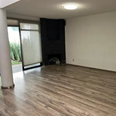 Rent this 4 bed house on Calle Niño Jesús 80 in Tlalpan, 14090 Mexico City