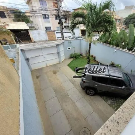 Buy this 3 bed house on Rua Bom Jesus do Itabapoana in Ouro Verde, Rio das Ostras - RJ