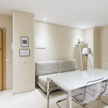 Rent this 2 bed apartment on Madrid in Tiendas Así, Calle del Arenal