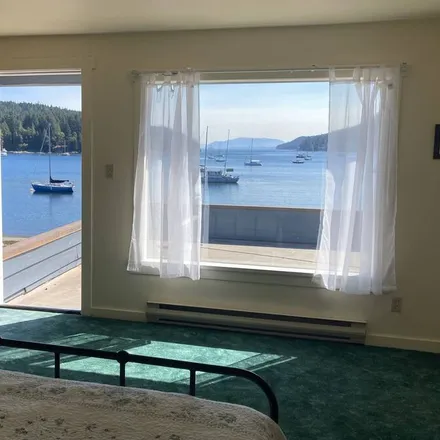 Image 4 - Pender Island, BC V0N 2M1, Canada - House for rent