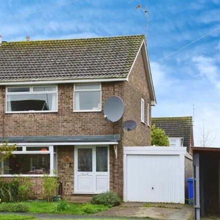 Buy this 3 bed duplex on Percy Close in Leconfield, HU17 7NZ