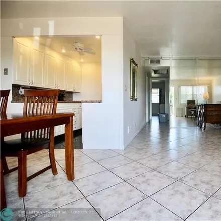 Buy this 2 bed condo on Newport H in Newport Crescent, Deerfield Beach Century Village