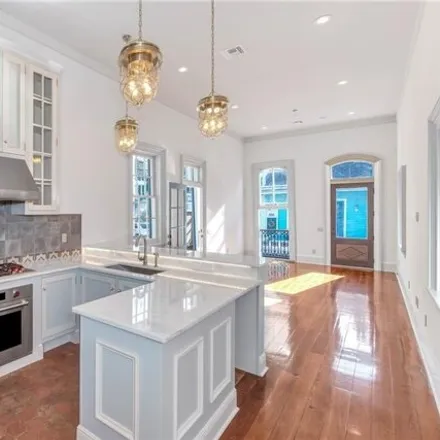 Image 2 - 729 Governor Nicholls Street, New Orleans, LA 70116, USA - House for sale