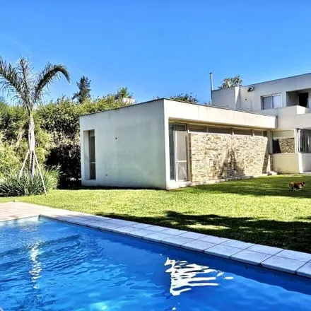 Buy this 4 bed house on unnamed road in Fátima, B1629 CFE Fátima