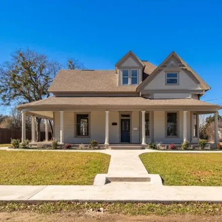 Buy this 5 bed house on 1401 Arp St in Commerce, Texas