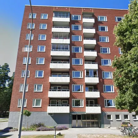 Rent this 3 bed apartment on Förmansvägen in 151 47 Södertälje, Sweden