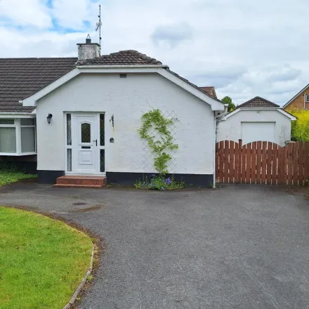 Rent this 3 bed duplex on St Catherine's College in 4 Convent Road, Armagh