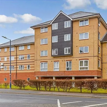 Buy this 2 bed apartment on Pevensey Court in Maidstone, ME16 0GQ