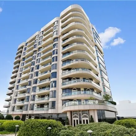 Buy this 3 bed condo on The Outlet Collection at Riverwalk in 500 Port of New Orleans Place, New Orleans