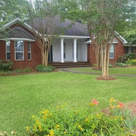 Rent this 4 bed house on 209 Winchester Way in Hunting Ridge, Prattville