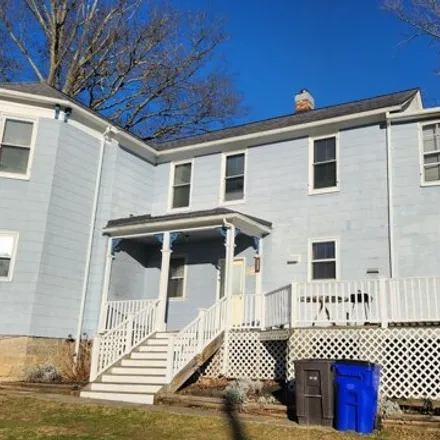 Rent this 3 bed house on 7 Star Food Mart in Baltimore Street, Savage