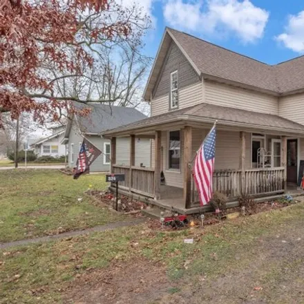 Image 3 - 121 East 12th Street, Winamac, IN 46996, USA - House for sale