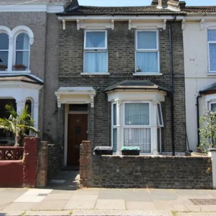 Image 4 - Birkbeck Road, London, N17 8NG, United Kingdom - House for rent