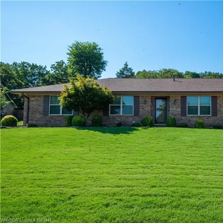 Buy this 4 bed house on 2706 Yorktown Circle in Fort Smith, AR 72903