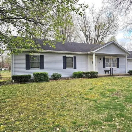 Buy this 3 bed house on 1122 Sycamore Lane in Sparta, IL 62286