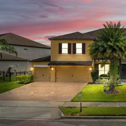 Buy this 6 bed loft on 427 Egret Place Drive in Winter Garden, FL 34787
