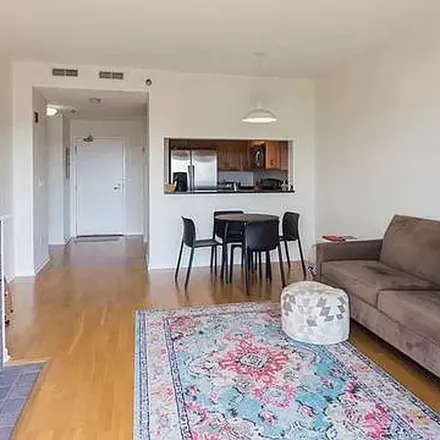 Rent this 1 bed apartment on 100 North Hermitage Avenue in Chicago, IL 60612