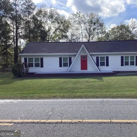 Buy this 5 bed house on 600 Miles Road in Baxley, GA 31513