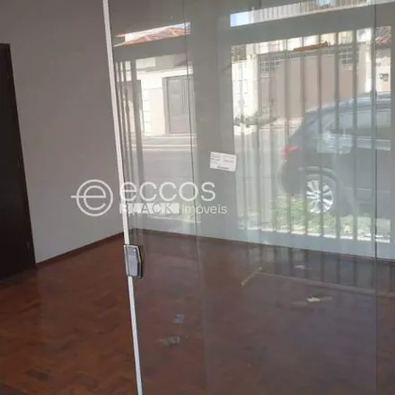 Image 1 - Rua Caluta Santos, Bosque, Araguari - MG, 38440-250, Brazil - House for rent