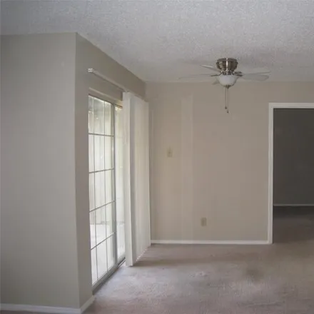 Image 7 - 18331 Roehampton Drive, Dallas, TX 75252, USA - Condo for sale