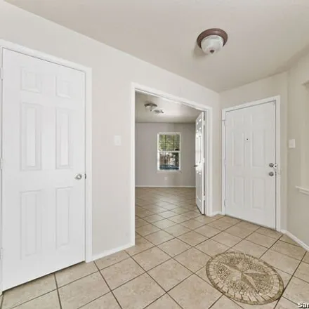 Image 4 - 6654 Charles Field, Leon Valley, Bexar County, TX 78238, USA - House for rent