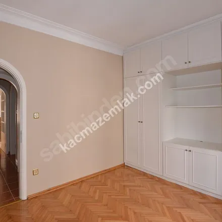 Rent this 5 bed apartment on Çeşme Sokağı in 34840 Maltepe, Turkey