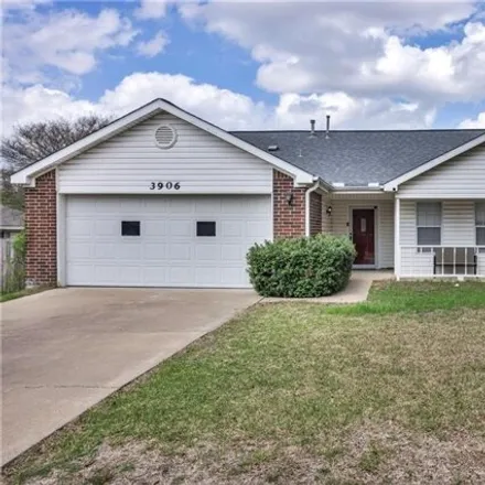 Buy this 3 bed house on 3918 Trinity Drive in Temple, TX 76504